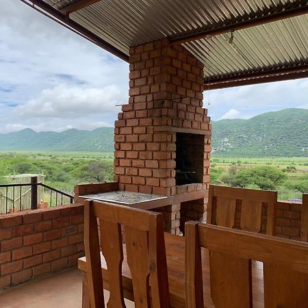 Otavi Vineyards Self-Catering & Camping Exterior foto